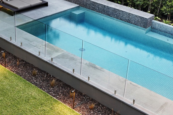 Why Frameless Pool Glass in Perth is the New Wave of Luxury