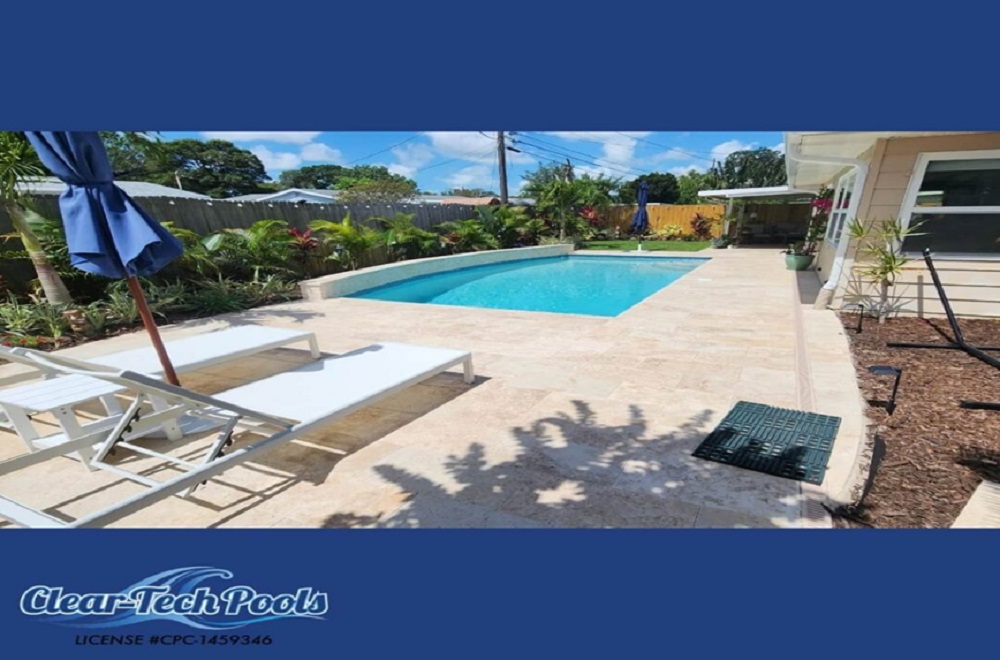 pool cleaning service in Sarasota FL