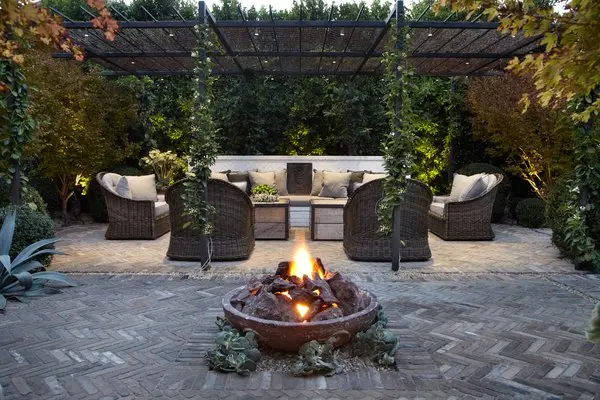 Outdoor Living 