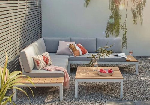 Outdoor Furniture Trends: Creating Your Perfect Balcony or Garden Retreat